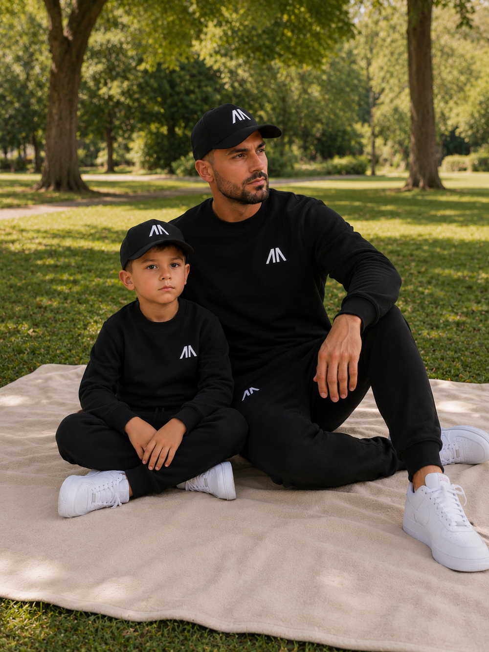 Kinder Tracksuit – Schwarz